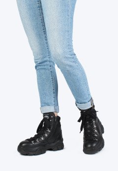 Женские треккинговые ботинки Dockers 5517 кожа черн