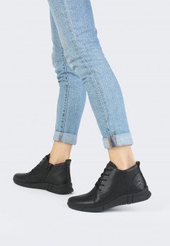 Женские ботинки без каблука Rieker N2131-00