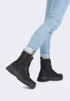 Женские ботинки на тракторной подошве Rieker X3400-00