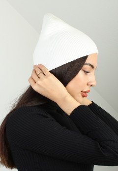 Белая женская шапка K-C HOHU 01723 2S молоко