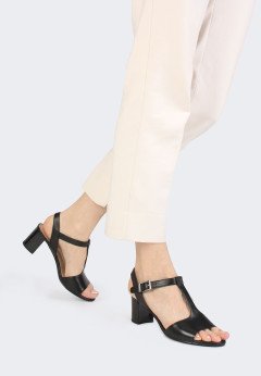 Женские босоножки на высоком каблуке Caprice 9-9-28305-20-022