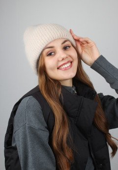 Женская шапка K-C HOHW 09121 1A крем