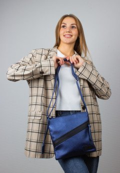 Женская сумка с ремнем через плечо синего цвета Remonte Q0625-14