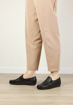 Женские туфли черного цвета K-C 2-814628