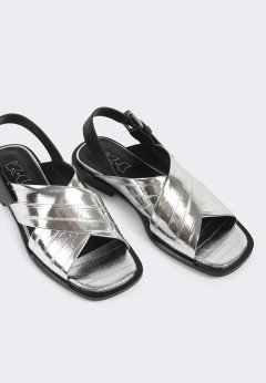 Женские босоножки на низком каблуке K-C 2501-1-1 серебро