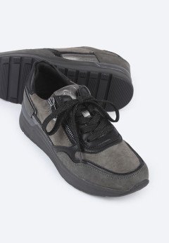 Женские кроссовки замшевые Marco Tozzi 2-2-23735-43-234