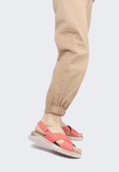 Женские босоножки на танкетке Suave Mostar 12505VT коралл