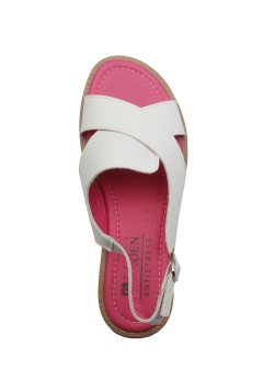 Женские босоножки белые Baden MU376-016