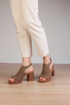 Женские босоножки Baden C990-016