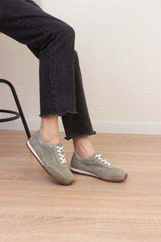 Женские кроссовки Baden CC179-021